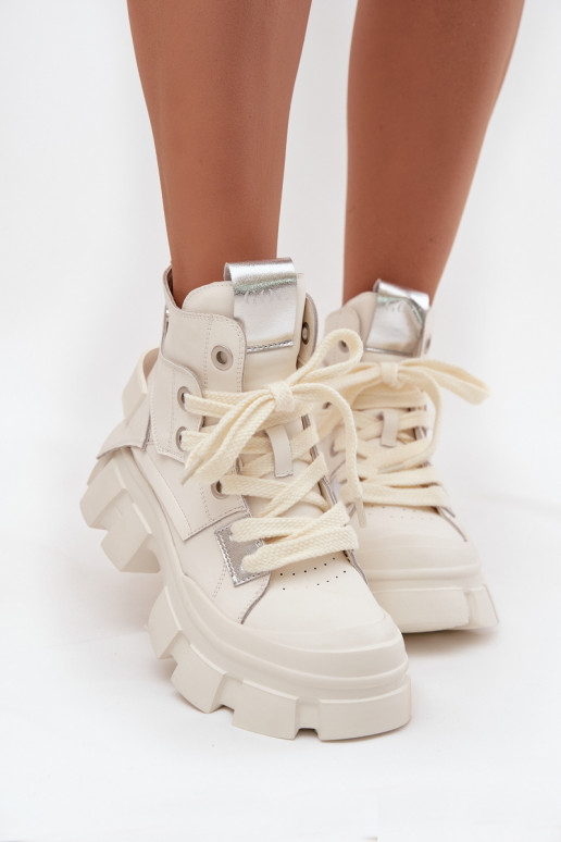 Witte geïsoleerde sportieve enkellaarsjes GOE SS2N4055
