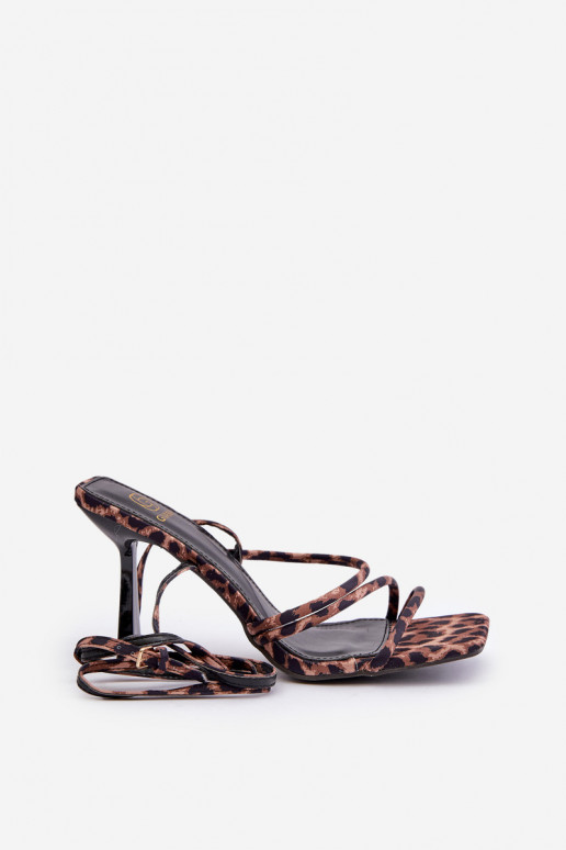 Stylische Sandalen mit dünnen Absätzen und Riemen, Leopardenmuster in Braun Saredi
