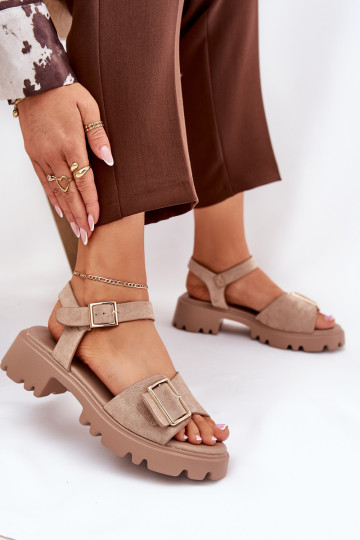 Dames sandalen van faux suede met gespen in zand Gofielle