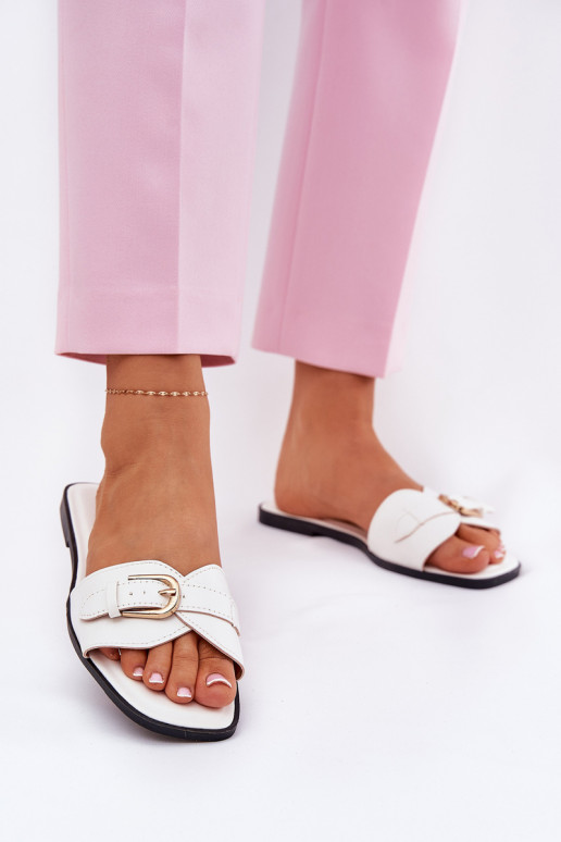 Chaussons plats pour femmes avec boucles dorées en blanc Esiobb