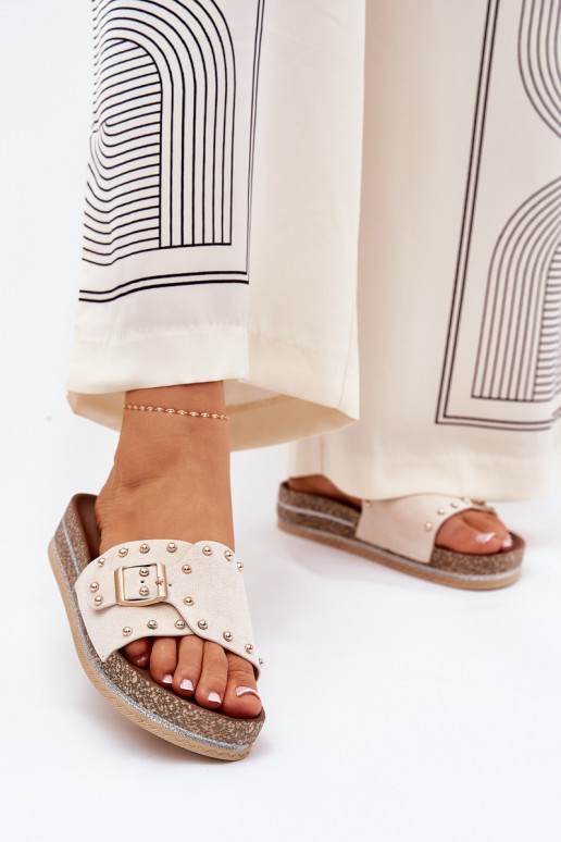 Chaussons pour femmes avec plateforme, boucles et pointes couleur sable Nusithia