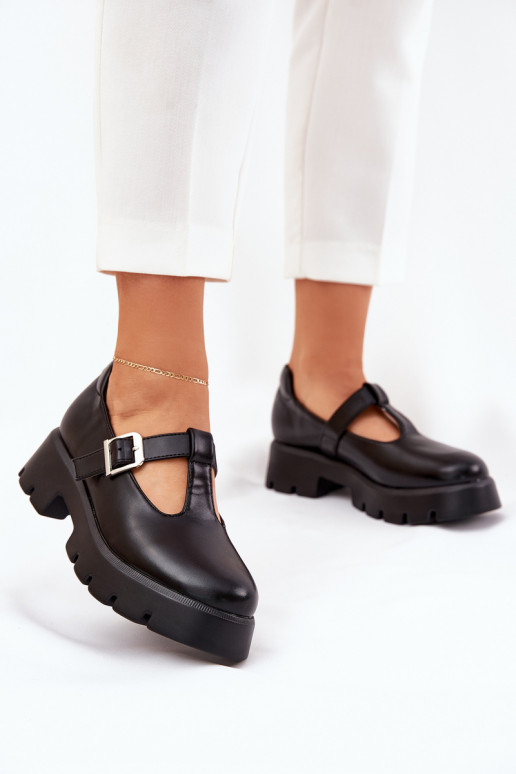 Chaussures pour femmes noires avec boucles sur la plateforme Venda