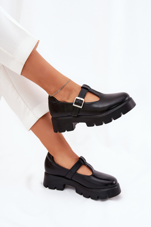 Chaussures pour femmes noires avec boucles sur la plateforme Venda