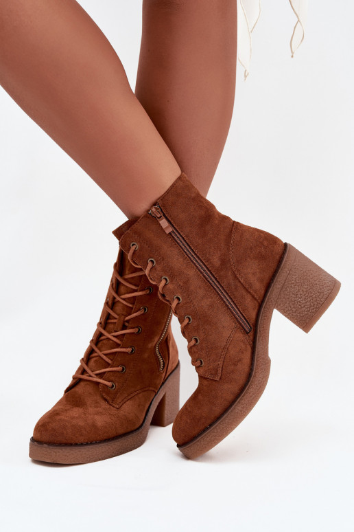 Bottes de cheville pour femmes isolées avec lacets et fermetures éclair en marron Paressa