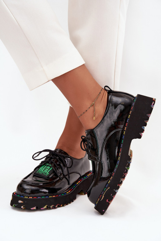 Chaussures pour femmes avec effet verni Artiker 57C0172 en noir