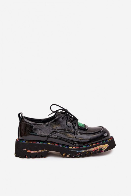 Chaussures pour femmes avec effet verni Artiker 57C0172 en noir