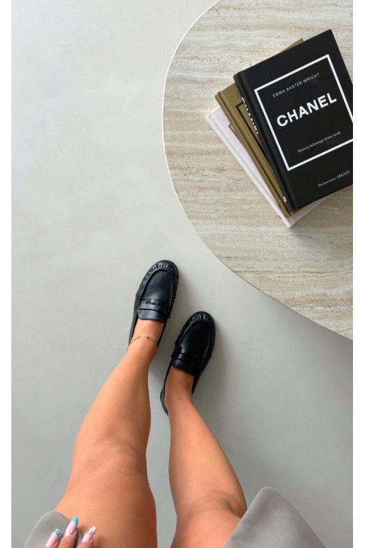 Damenmokassins mit Rüschen in schwarzer Sabley