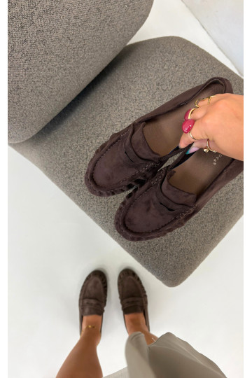 Mocassins pour femmes avec volants en daim synthétique couleur chocolat Sabley 2