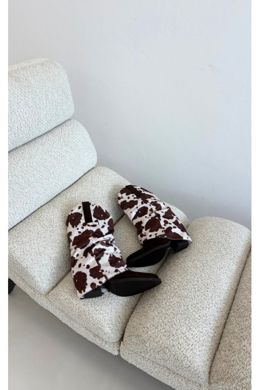 Cowboy-Stil ankle boots mit gebogenem Schaft und Absätzen in brauner Havie