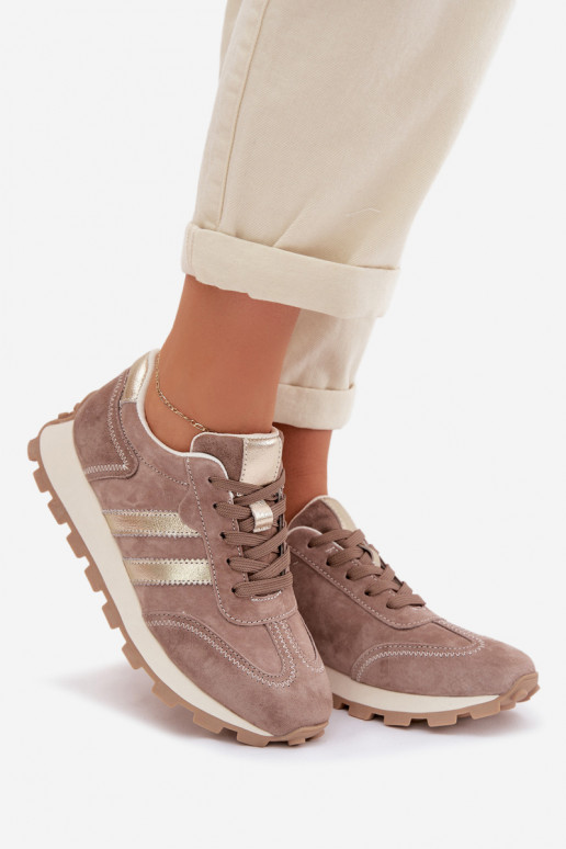 Zandkleurige dames sneakers van faux suede op een platform S.Barski LR61-7097