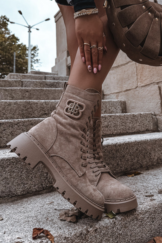 Damen Stiefeletten gefüttert mit eleganten Elementen sandfarben Kalindra