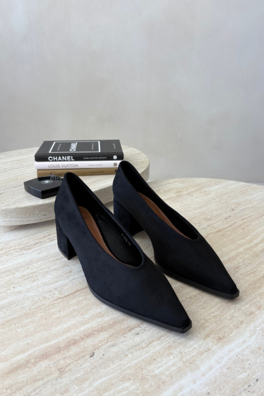 Chaussures à bout pointu et talons carrés couleur noire Lavisa