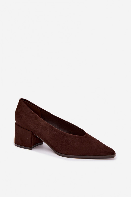 Schoenen met puntige neus en vierkante hakken in chocolade kleur Lavisa