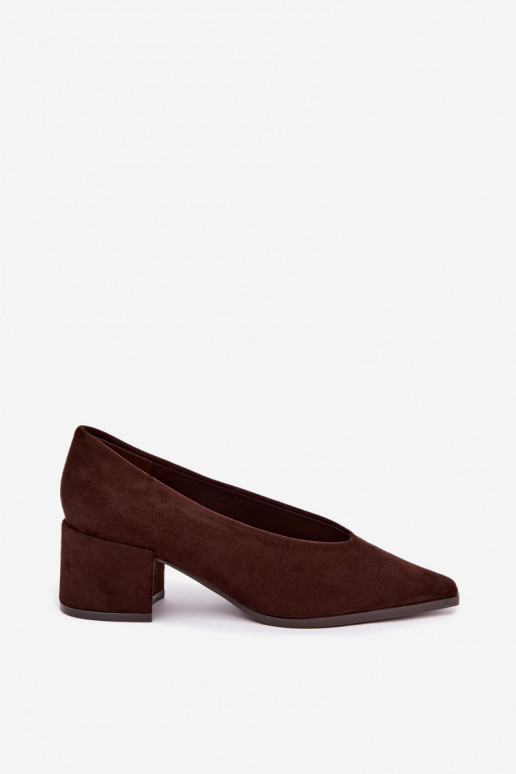 Schoenen met puntige neus en vierkante hakken in chocolade kleur Lavisa