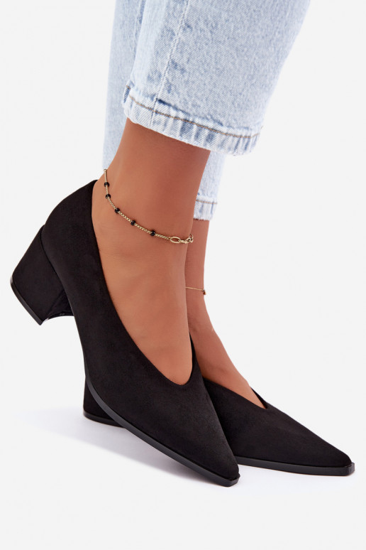 Chaussures à bout pointu et talons carrés couleur noire Lavisa