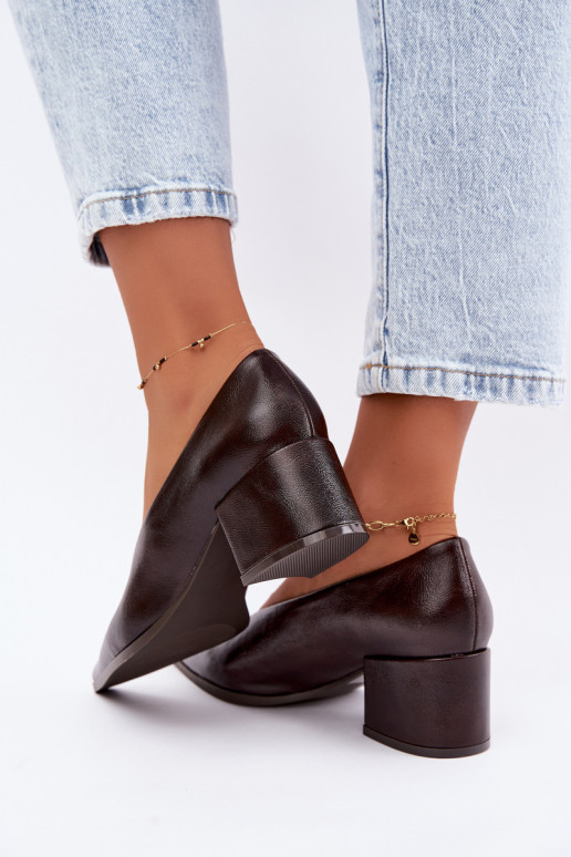 Schoenen met puntige neus en vierkante hakken van faux leather in donkerbruin kleur Lavisa