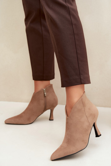 Bottines pour femmes sur talon fin avec bout pointu couleur sable Bessia