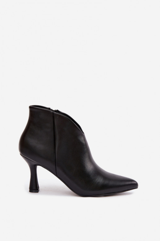 Bottines pour femmes sur talon fin avec bout pointu couleur noire Bessia