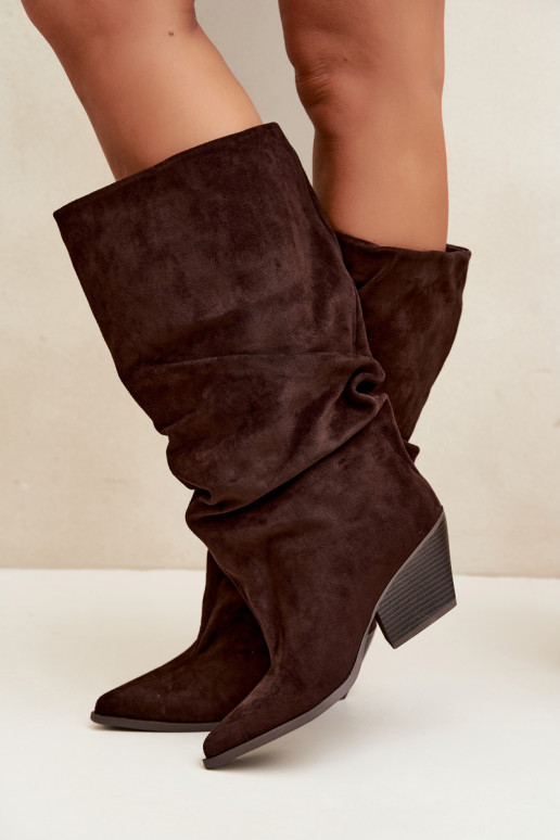 Bottes au-dessus du genou pour femmes avec partie supérieure incurvée et talons en daim couleur chocolat Durela