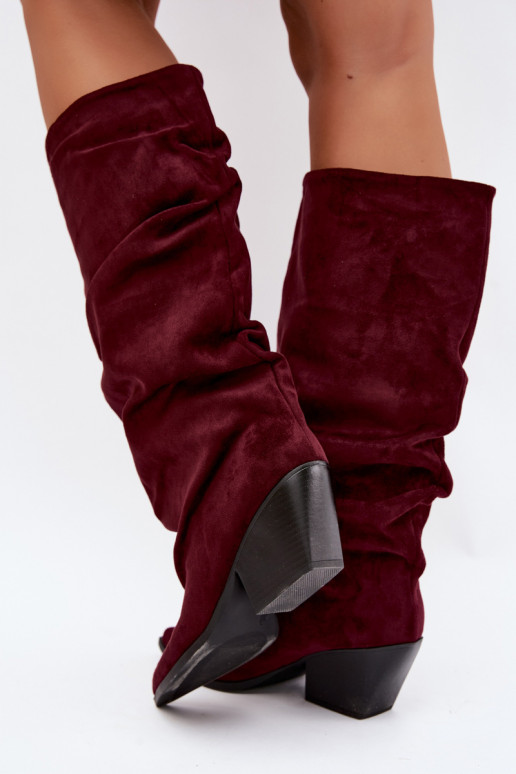 Bottes au-dessus du genou pour femmes avec partie supérieure incurvée et talons en daim couleur bordeaux Durela