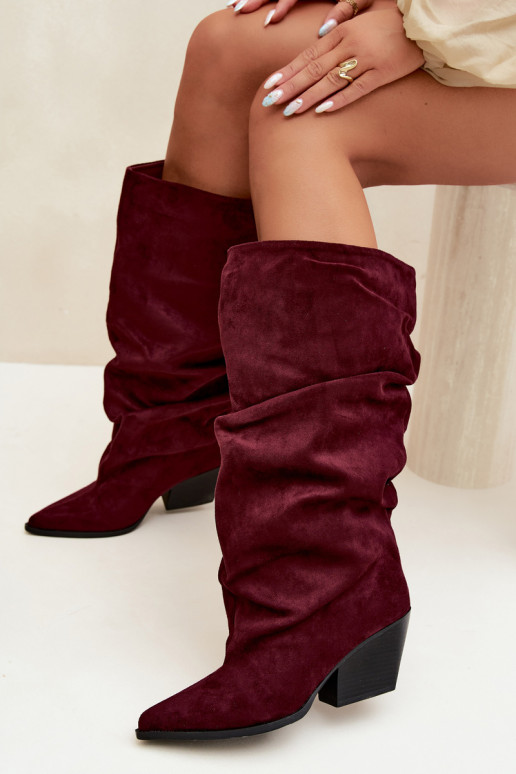 Bottes au-dessus du genou pour femmes avec partie supérieure incurvée et talons en daim couleur bordeaux Durela