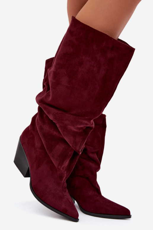 Bottes au-dessus du genou pour femmes avec partie supérieure incurvée et talons en daim couleur bordeaux Durela