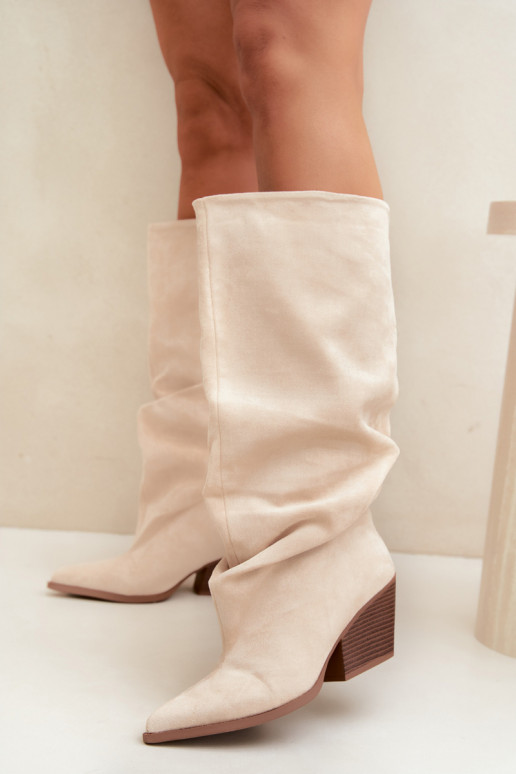 Bottes au-dessus du genou pour femmes avec partie supérieure incurvée et talons en daim couleur sable Durela