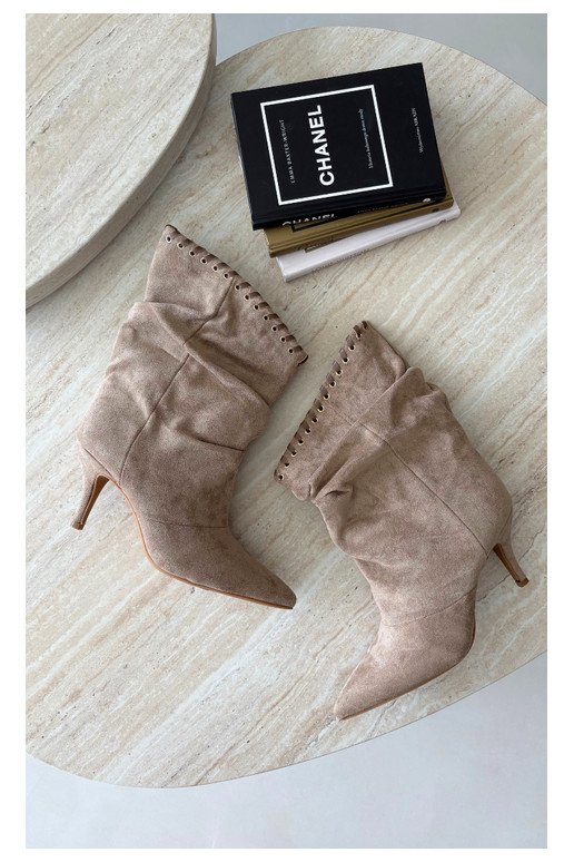 Bottines froncées avec talons fins couleur sable Herella