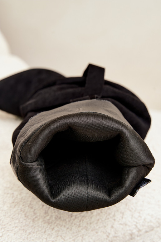 Schwarze Damenstiefel bis zum Knie mit Absätzen und Schnallen Caster