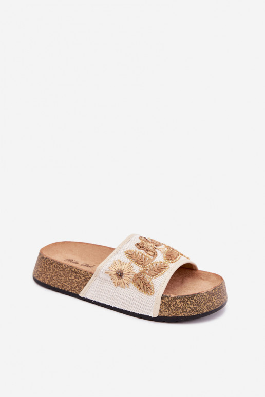 Ivoor kleurige dames slippers met platform en decoratie Ledina