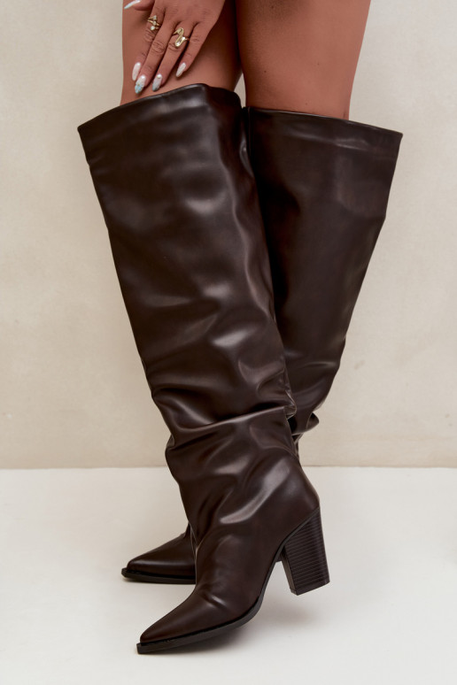 Bottes longues femmes à talon de style slip-on en cuir synthétique chocolat Anica