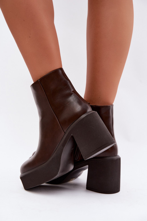 Bottines isolées avec talon et plateforme couleur chocolat Lurela