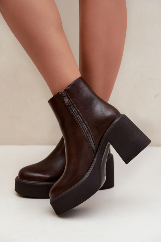 Bottines isolées avec talon et plateforme couleur chocolat Lurela