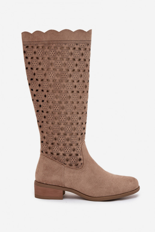 sandfarbene Damen Stiefeletten mit niedrigem Absatz und Ausschnitten