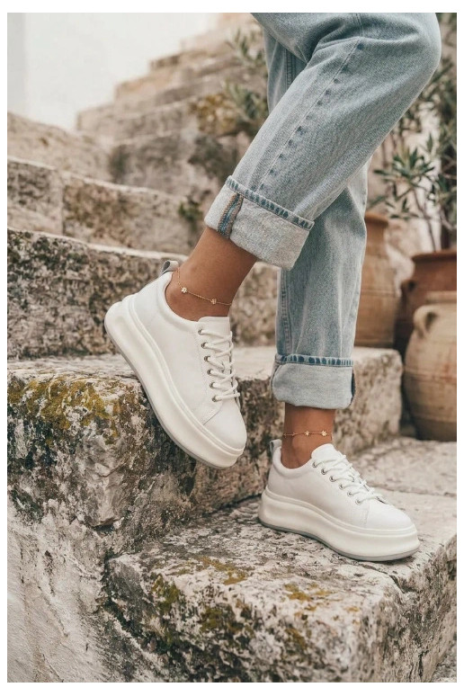Witte dames sneakers met platform GOE SS2N4021