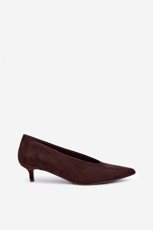 Schokoladenfarbene Wildlederschuhe mit Kitten Heel Nuretta