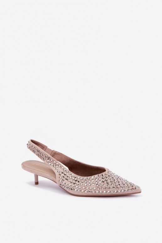 Zandkleurige dames sandalen met studs en een lage hak Tai turidden
