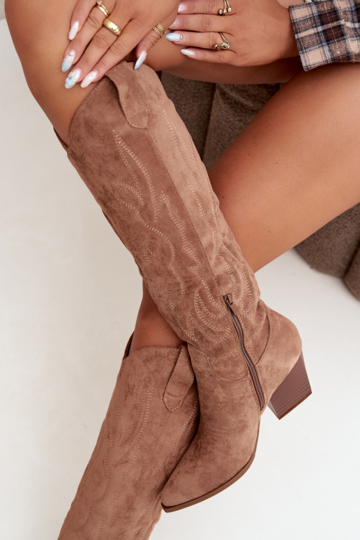 bottes hautes pour femmes de style cowboy avec talons en marron Glenor