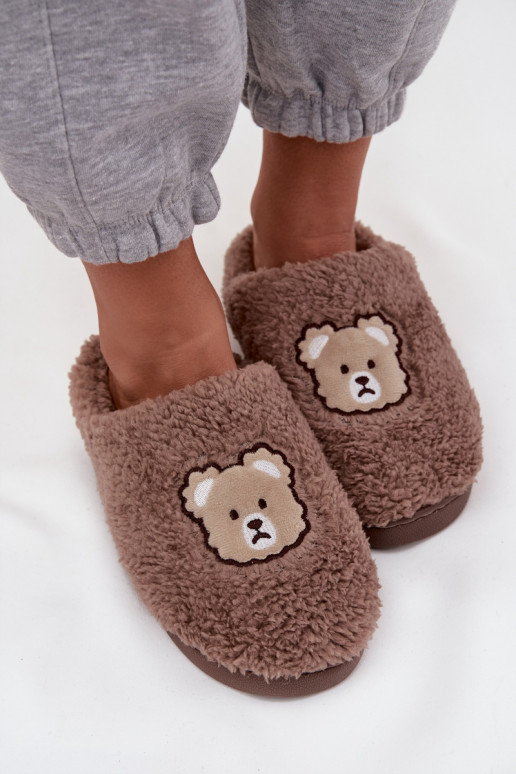 Chaussons pour femmes avec fourrure, couleur chocolat