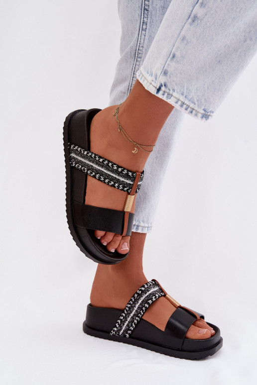 Chaussons noirs pour femmes avec plateforme, sangles et détails dorés Tahlia