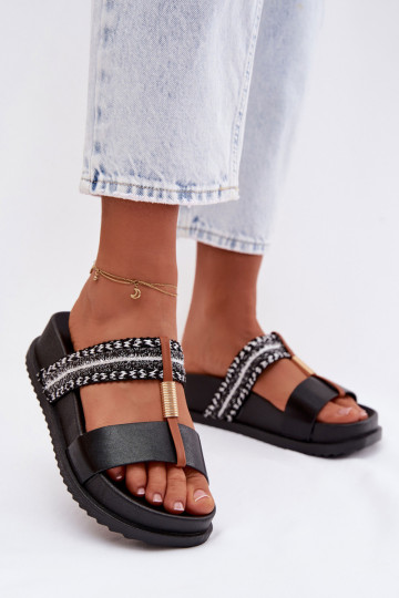 Chaussons noirs pour femmes avec plateforme, sangles et détails dorés Tahlia 2
