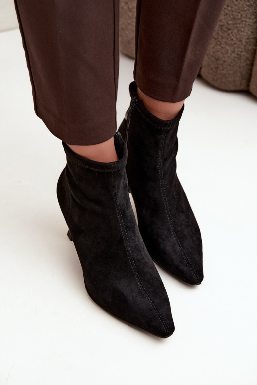 Damen Stiefeletten auf schmalem Absatz mit Nähten in schwarzer Farbe Clancy
