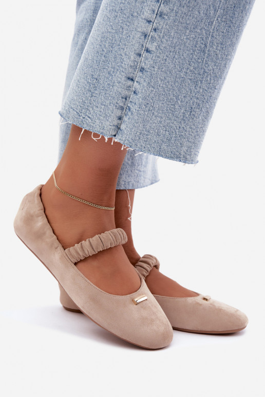 Sandalen met decoratieve details in zandkleur Brinelle
