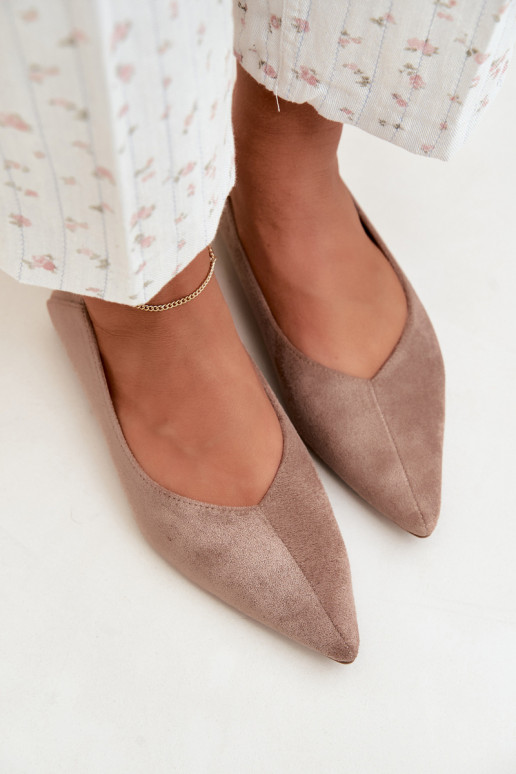 Ballerines à bouts pointus en daim synthétique couleur sable Corabella