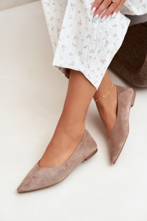 Ballerines à bouts pointus en daim synthétique couleur sable Corabella