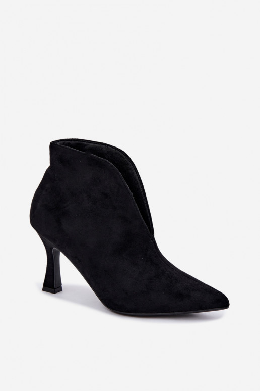 bottines pour femmes avec découpes et talons en noir Jelya
