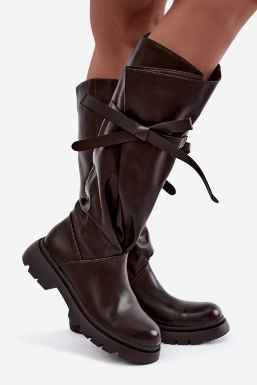 bottes hautes pour femmes avec talons larges et nœuds en couleur marron Amely