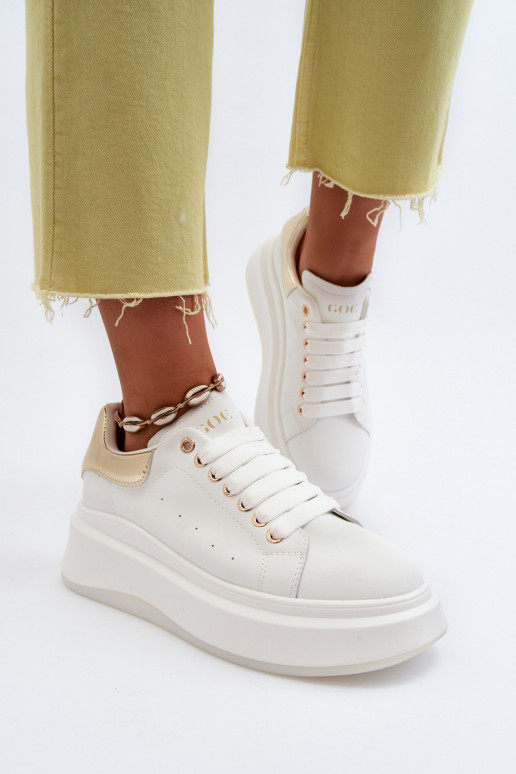 Baskets en cuir pour femmes GOE NN2N4031 blanches