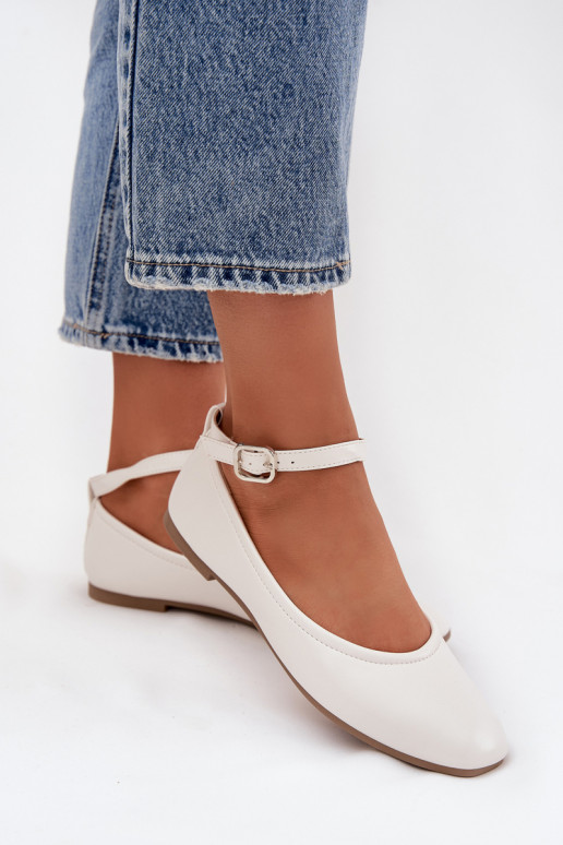 Ballerines blanches avec brides et boucles Janelor