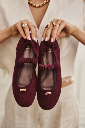 Bordeaux kleurige sandalen met decoratieve details Brinelle 2